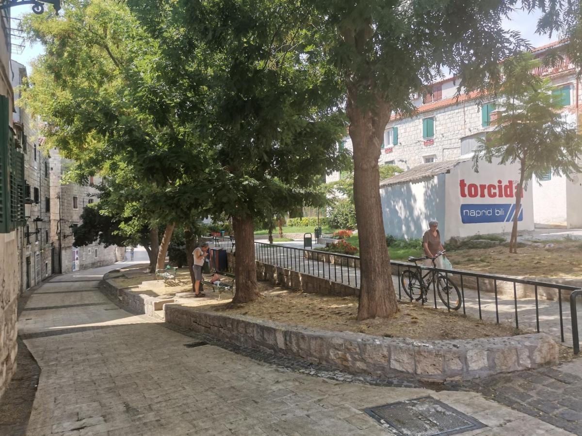 Diana Rooms And Apartment Σπλιτ Εξωτερικό φωτογραφία