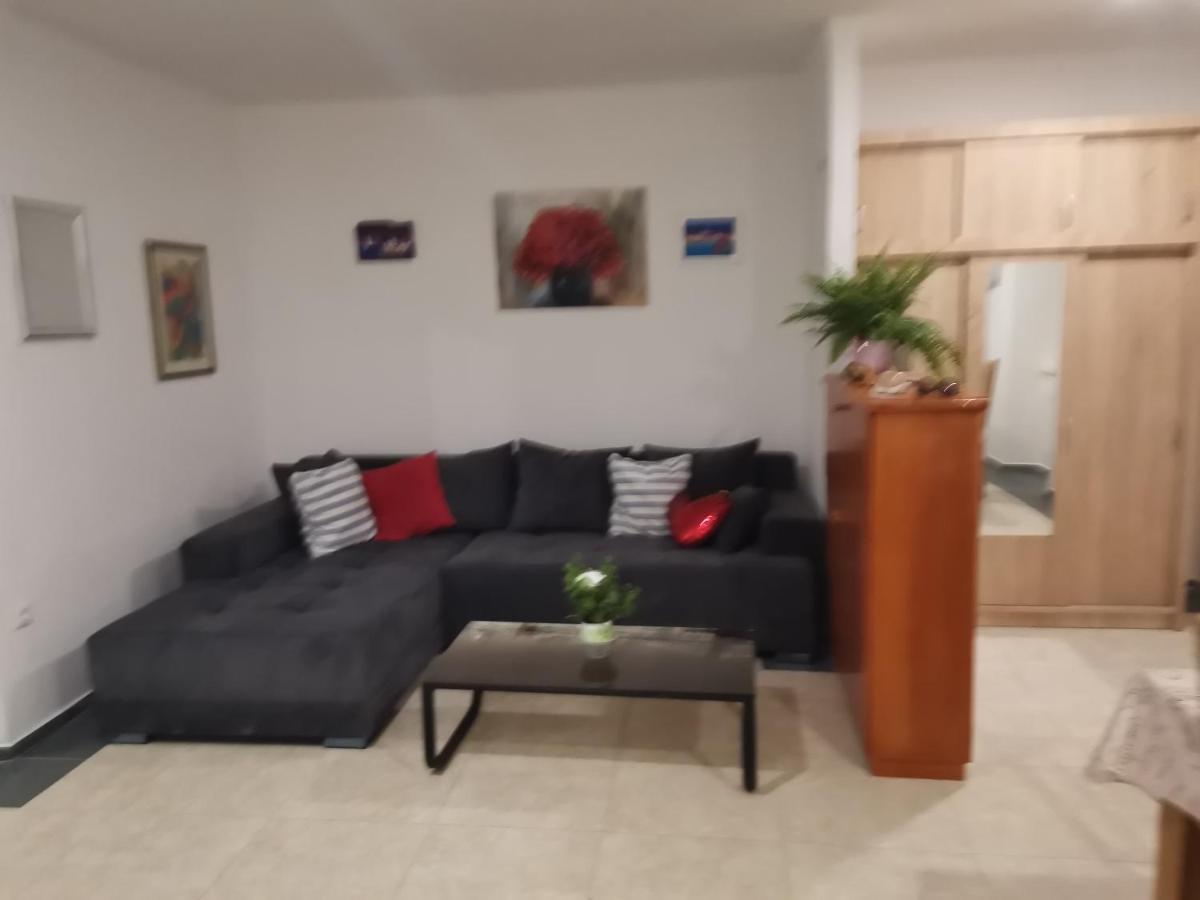 Diana Rooms And Apartment Σπλιτ Εξωτερικό φωτογραφία